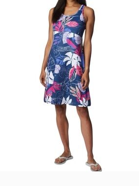 Columbia PFG Freezer III Dress Blue Pink Floral Sun Protect Outdoors Fishing M